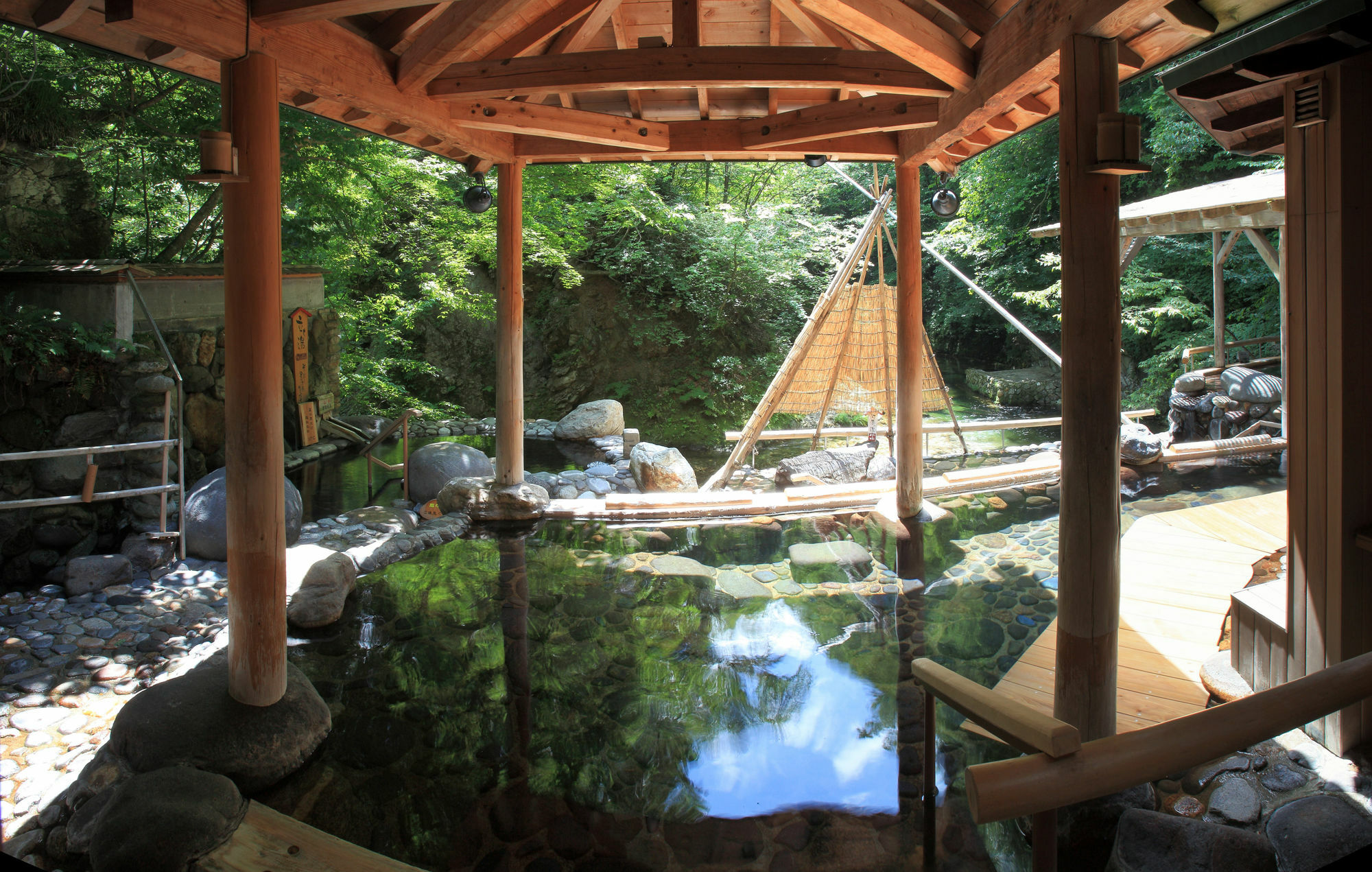 Sakunami Onsen Yuzukushi Salon Ichinobo Sendai Exterior photo